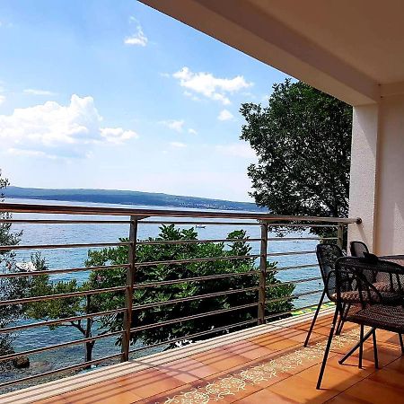 App Lolly Apartment Selce Exterior photo