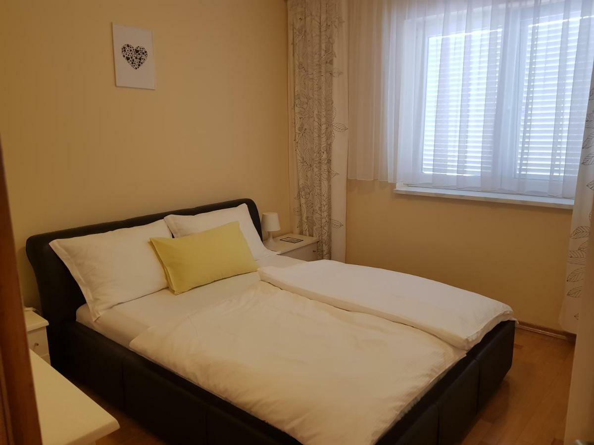 App Lolly Apartment Selce Exterior photo